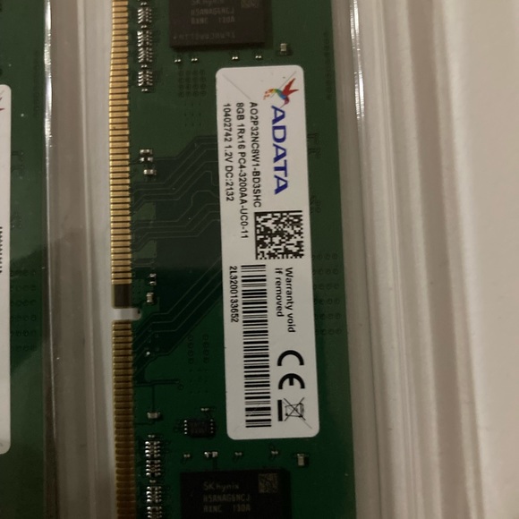 ADATA Desktop Memory 16GB PC4 - Picture 2 of 2